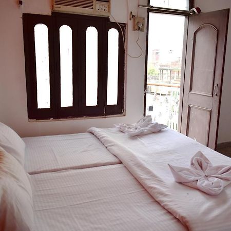 Sandhya Guest House Varanasi Near Ganga River 외부 사진
