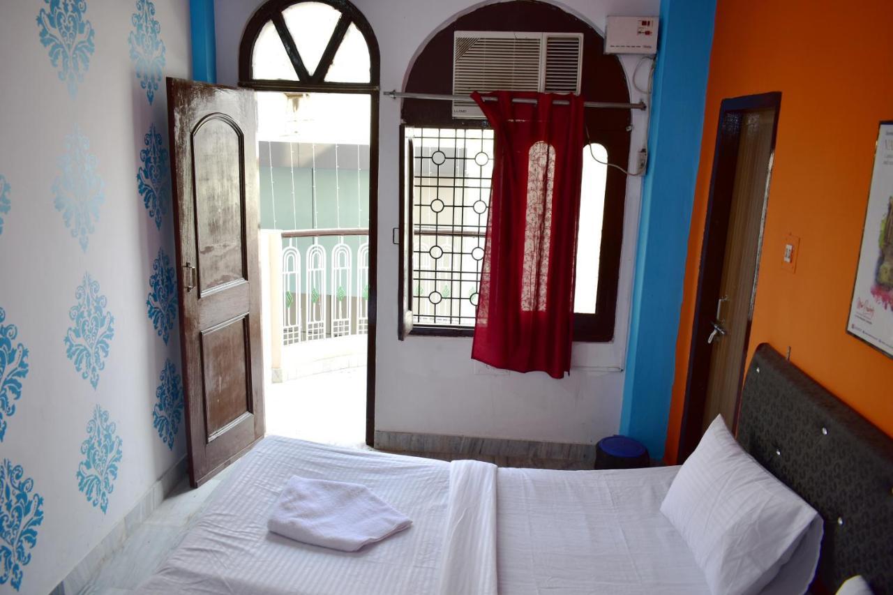 Sandhya Guest House Varanasi Near Ganga River 외부 사진