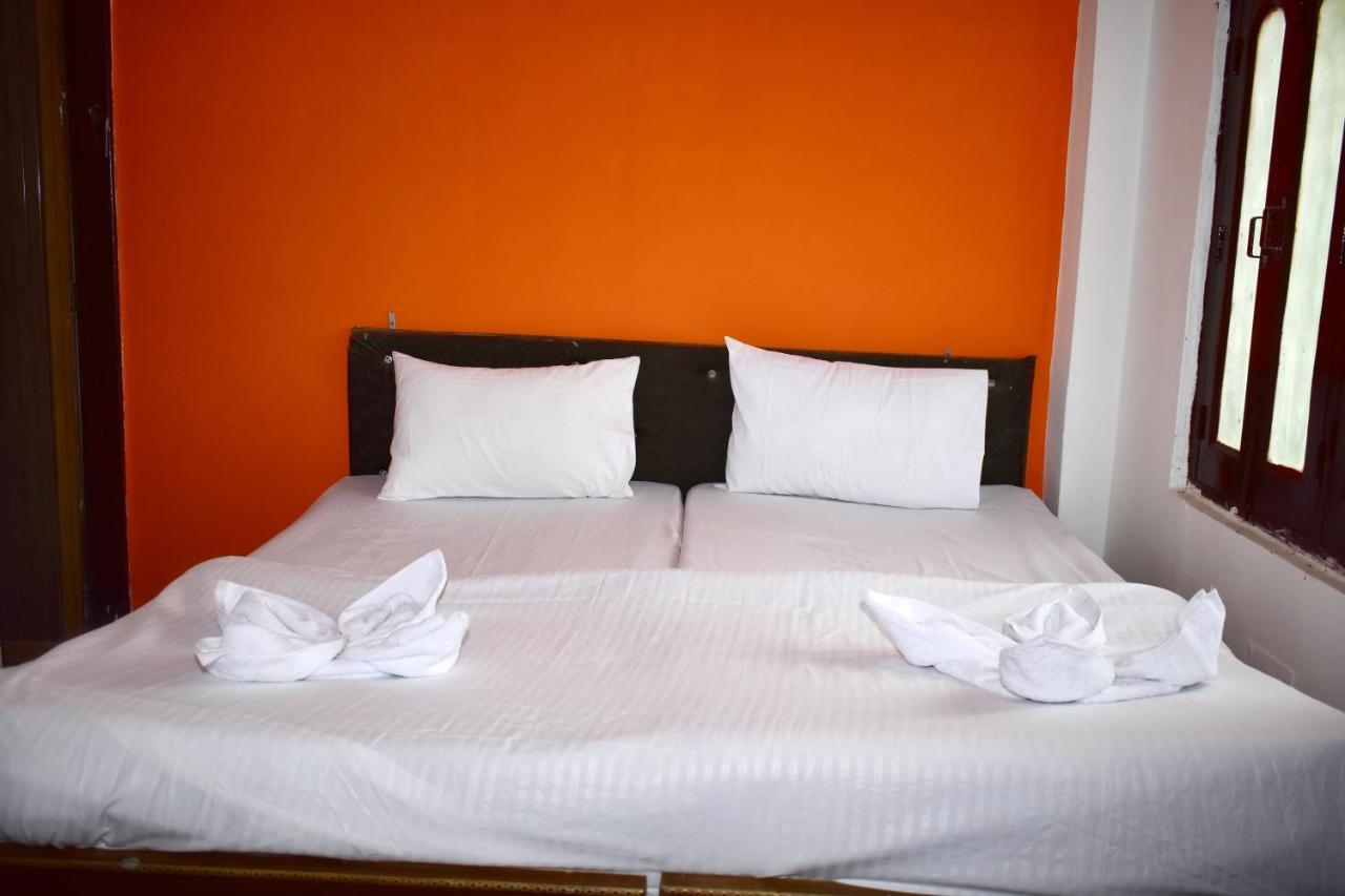 Sandhya Guest House Varanasi Near Ganga River 외부 사진