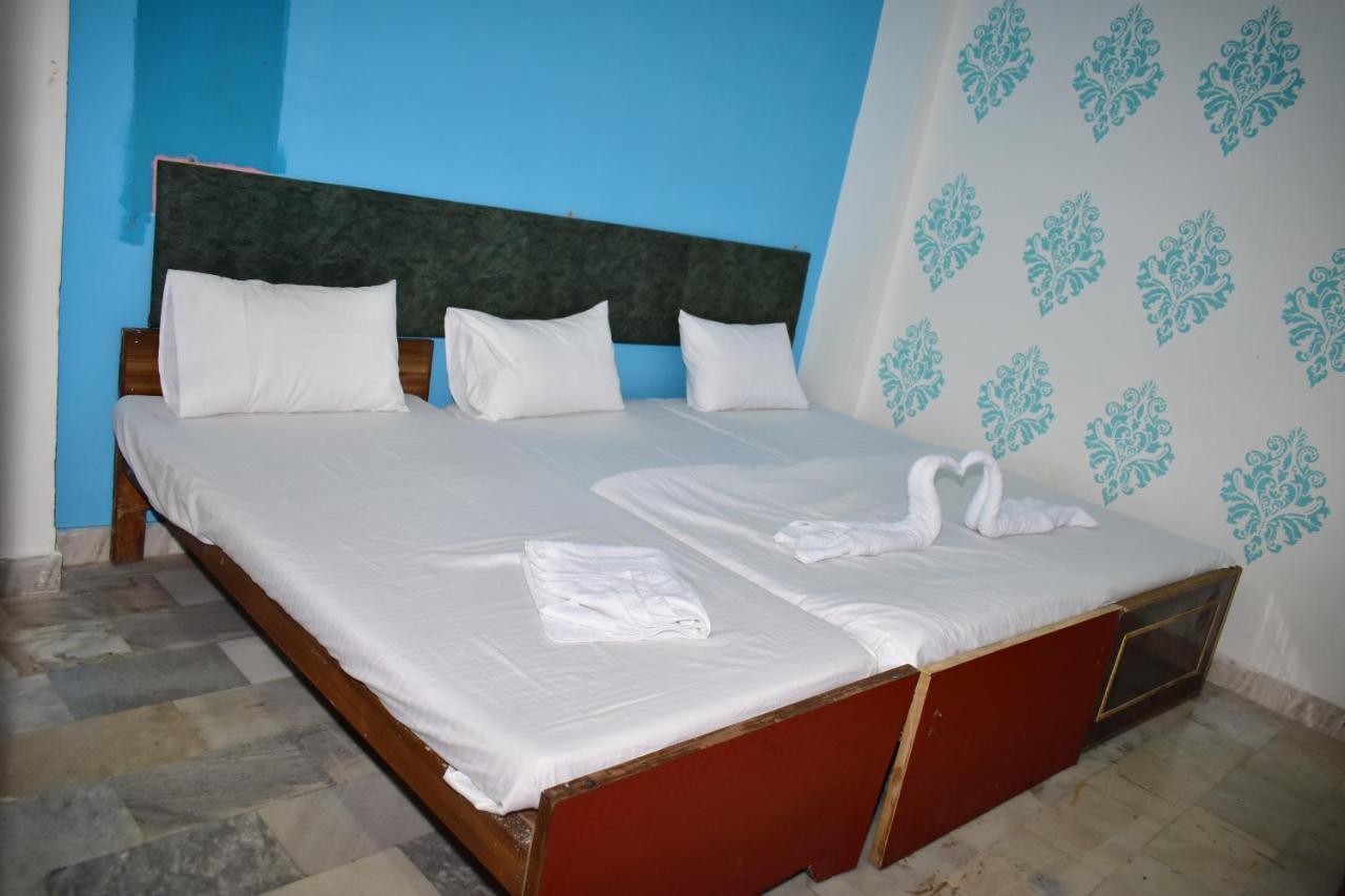 Sandhya Guest House Varanasi Near Ganga River 외부 사진