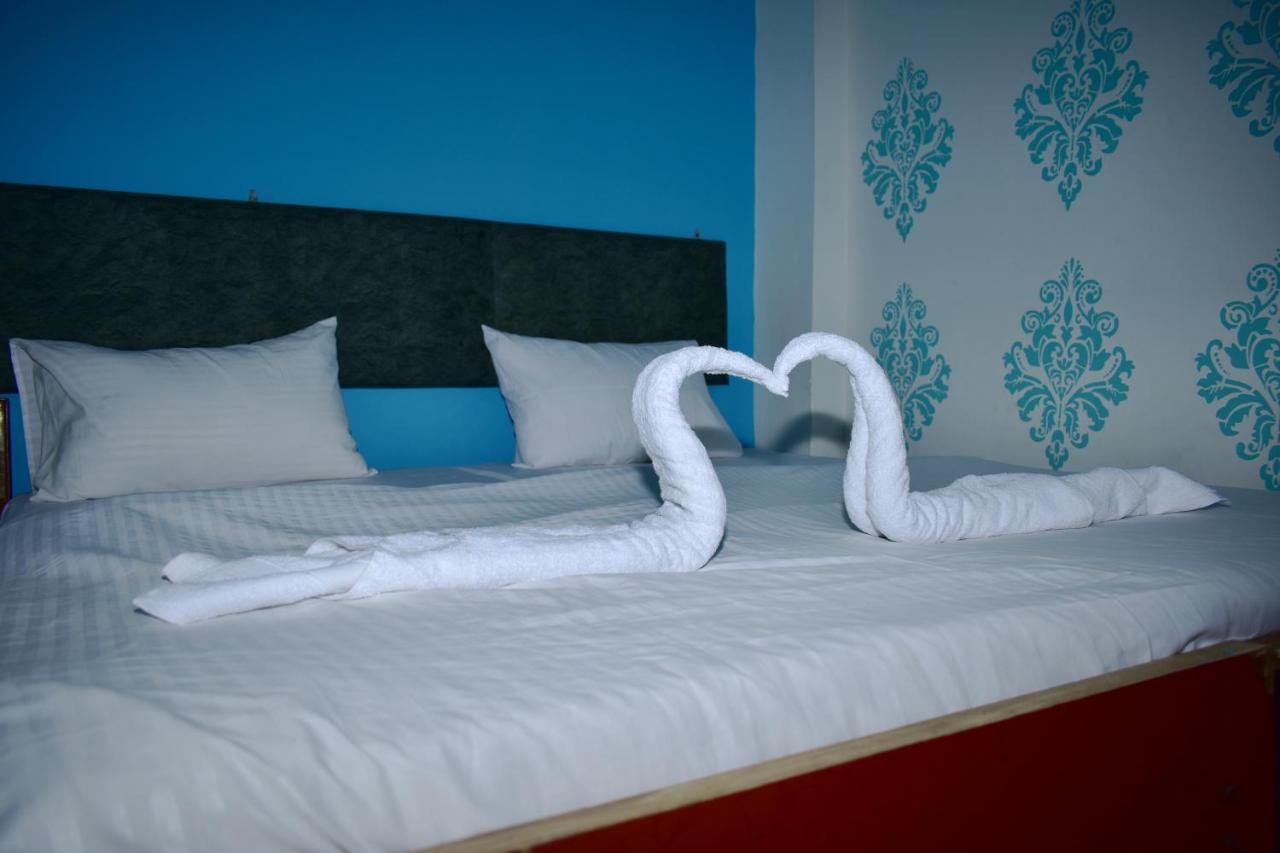 Sandhya Guest House Varanasi Near Ganga River 외부 사진