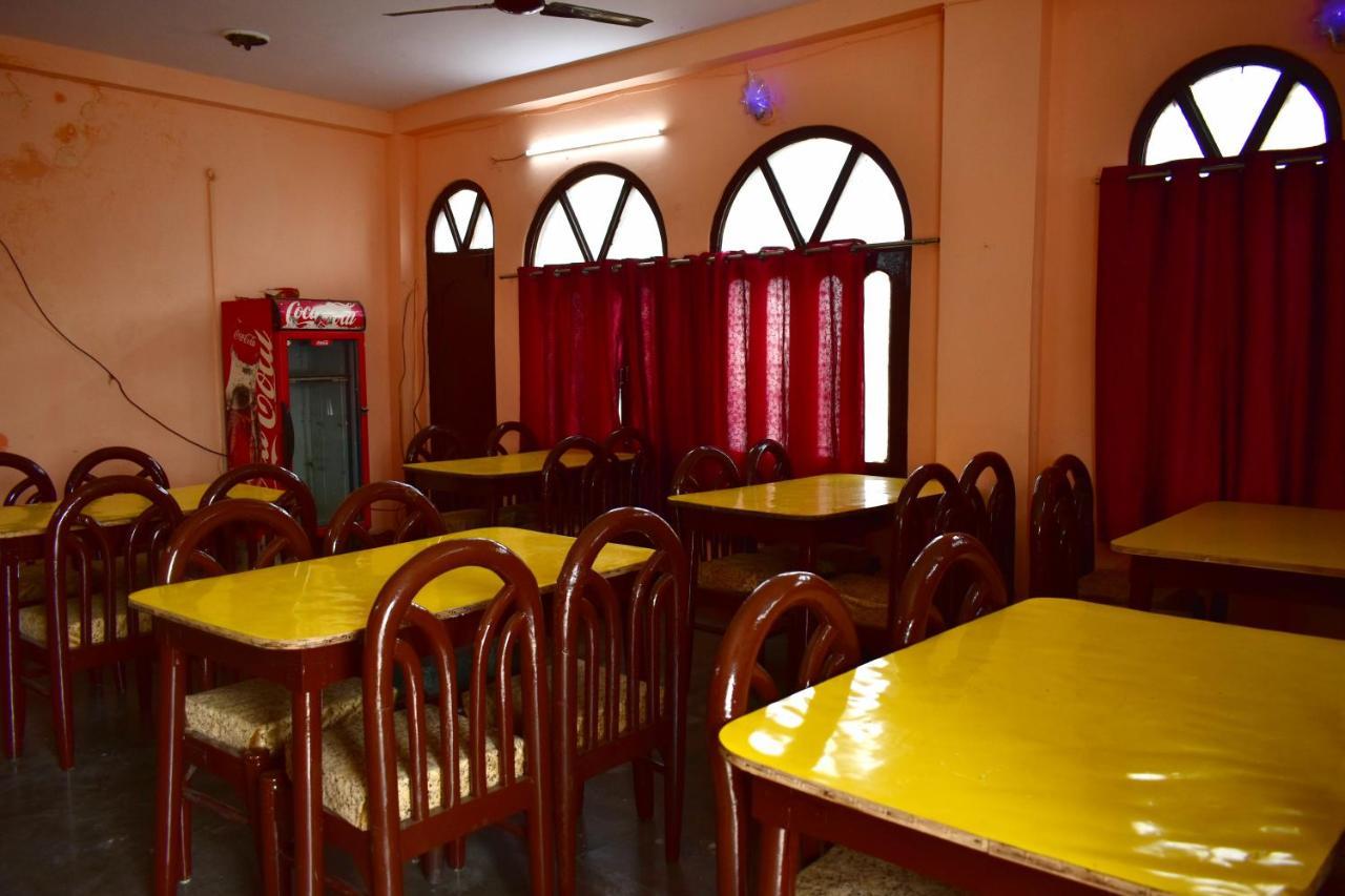 Sandhya Guest House Varanasi Near Ganga River 외부 사진