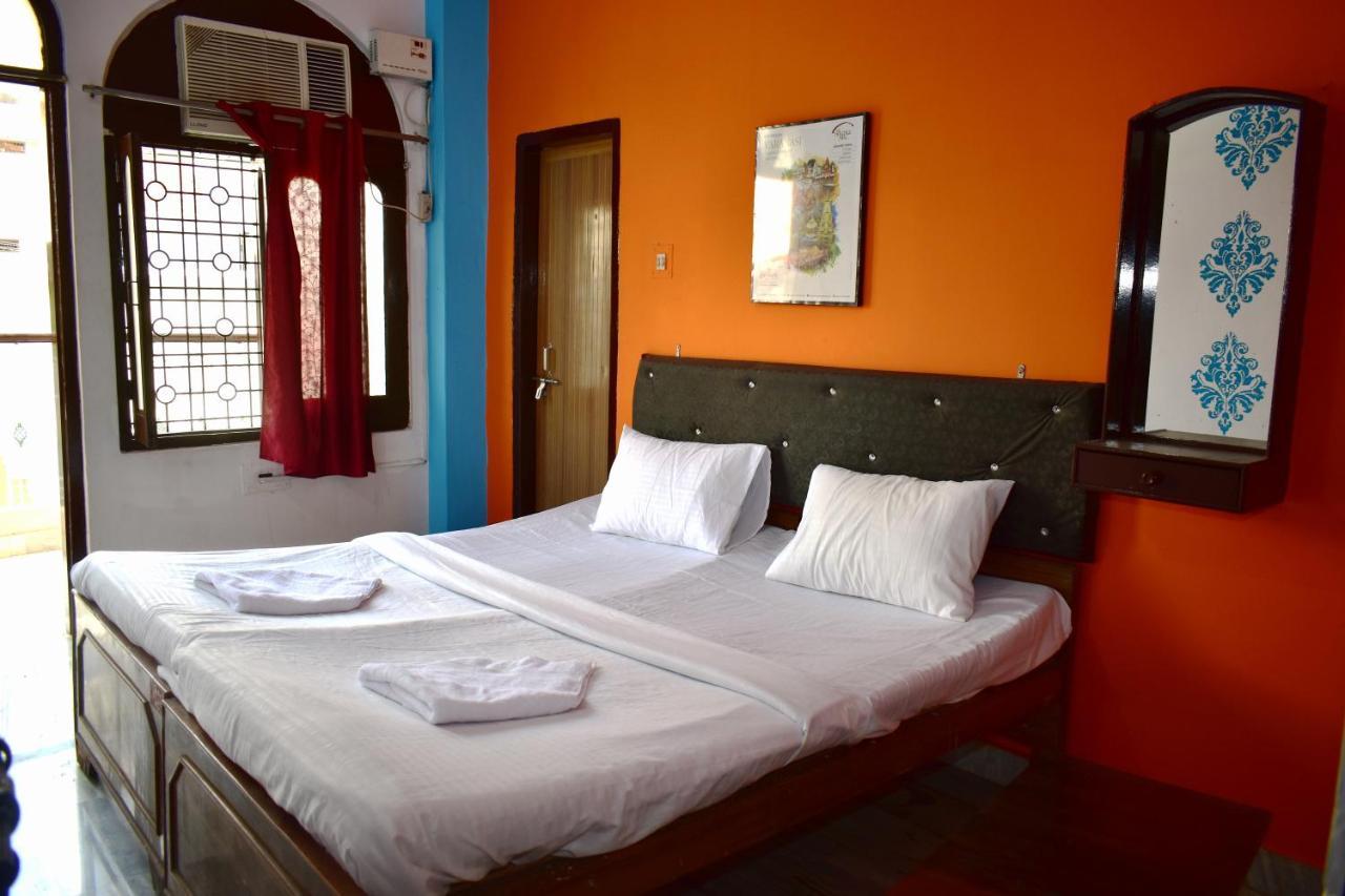 Sandhya Guest House Varanasi Near Ganga River 외부 사진