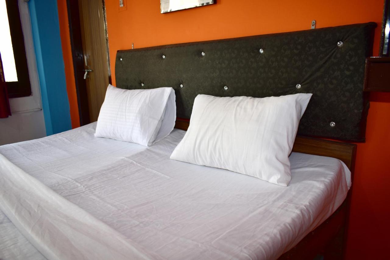 Sandhya Guest House Varanasi Near Ganga River 외부 사진