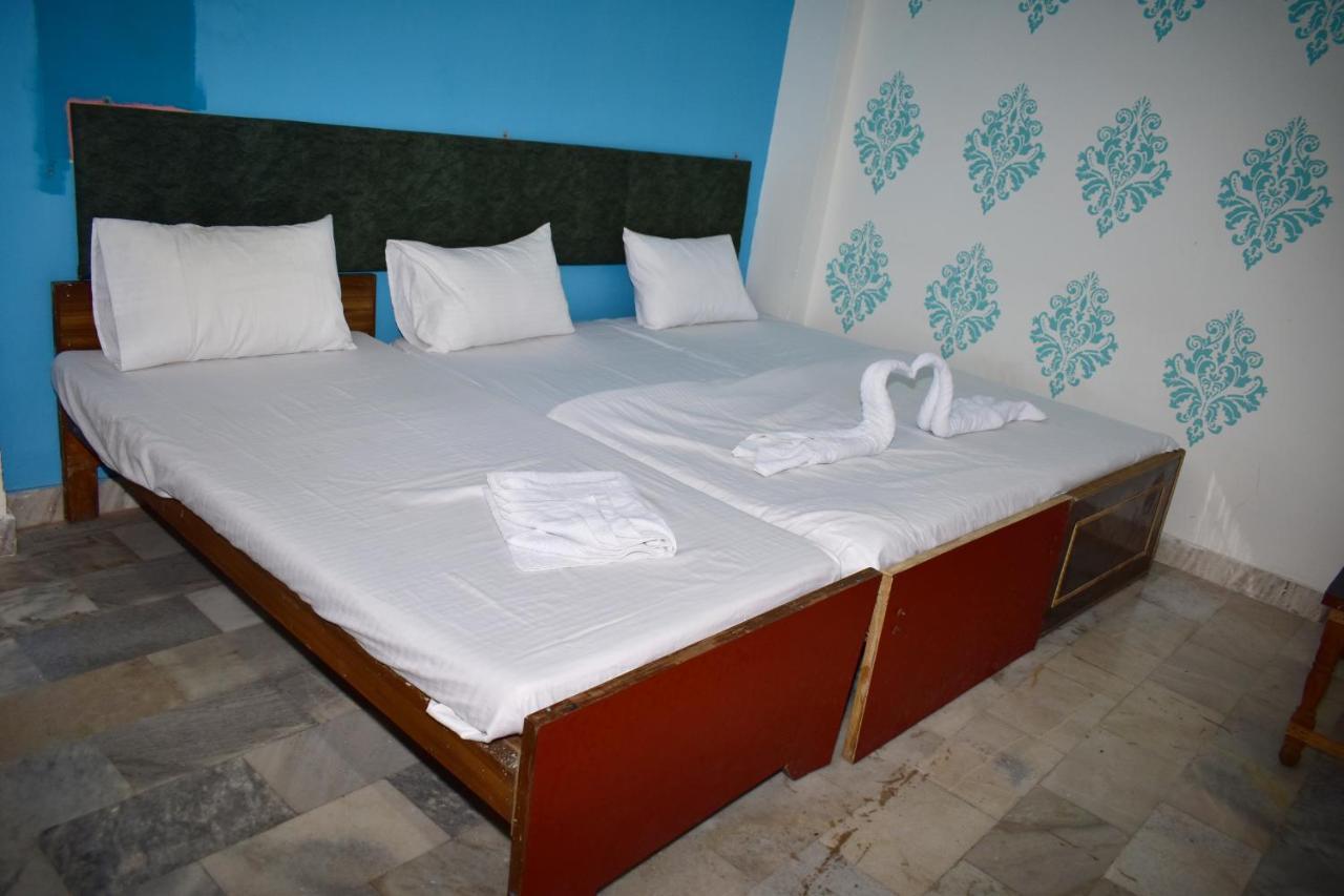 Sandhya Guest House Varanasi Near Ganga River 외부 사진
