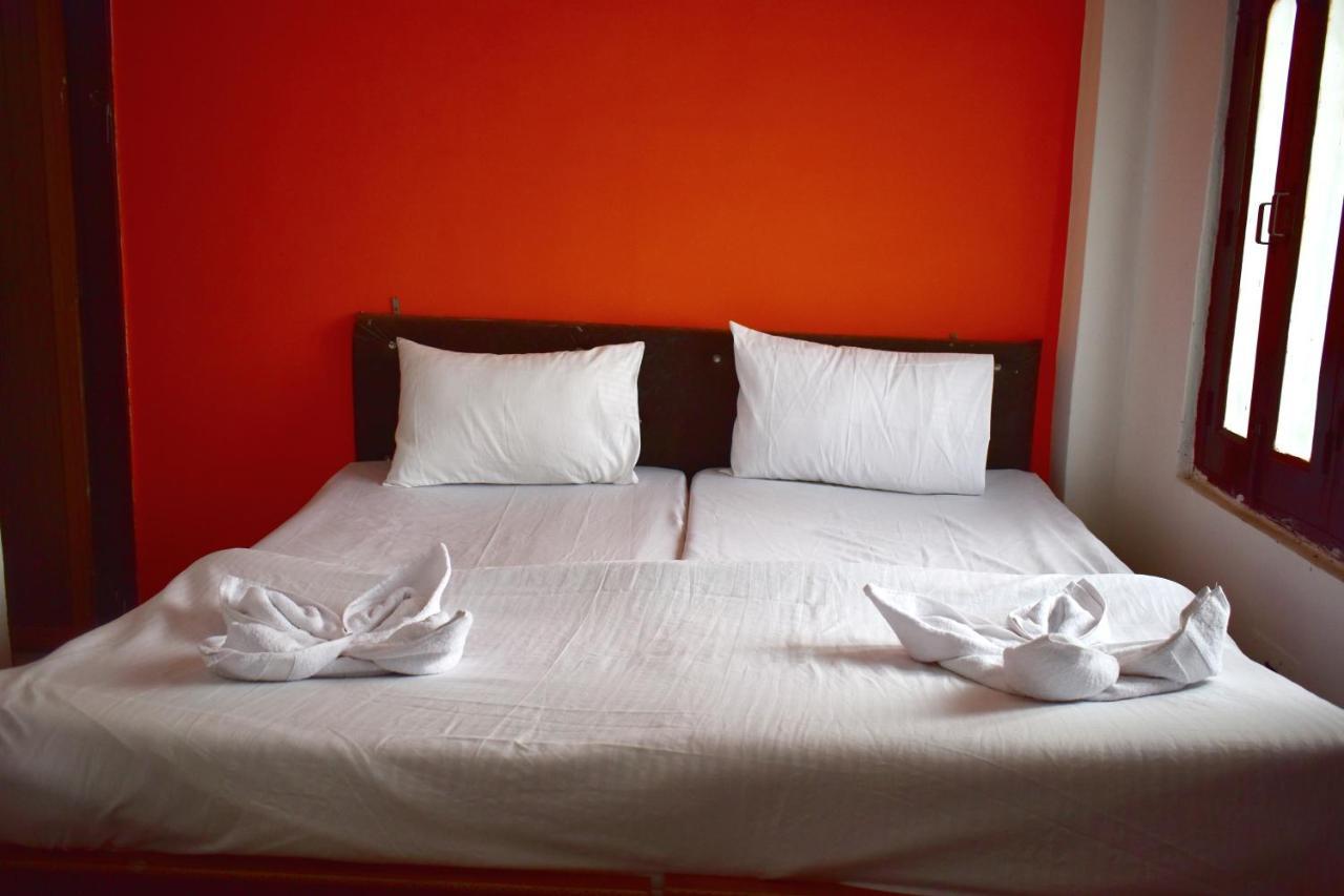 Sandhya Guest House Varanasi Near Ganga River 외부 사진