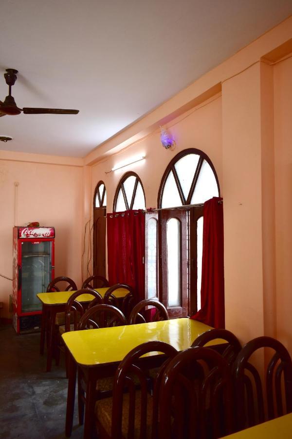 Sandhya Guest House Varanasi Near Ganga River 외부 사진
